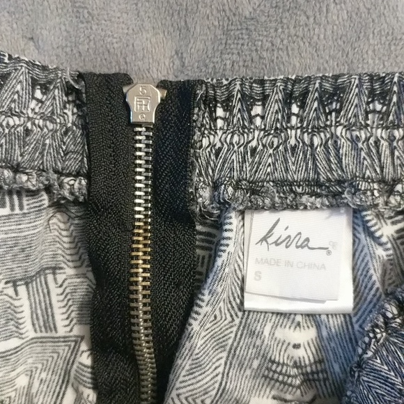 Kiva Mini Circle / Skater Skirt Size Small - Picture 5 of 8